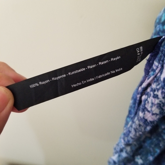 NWT Out From Under UO Keyhole Floral Flowy Peplum Top Size Small - Picture 4 of 10